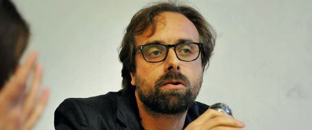 Questa immagine ha l'attributo alt vuoto; il nome del file è prof.-luca-bifulco-1.png